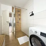 Homelystays Stilvolles An Der Kirche Apartment