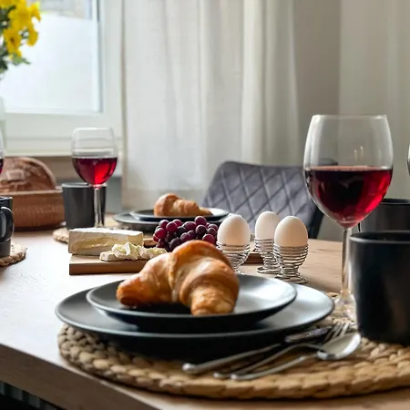 Apartman Homelystays Stilvolles An Der Kirche *
